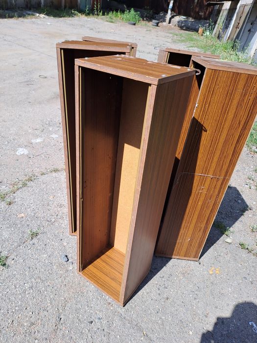 Продам книжные полки