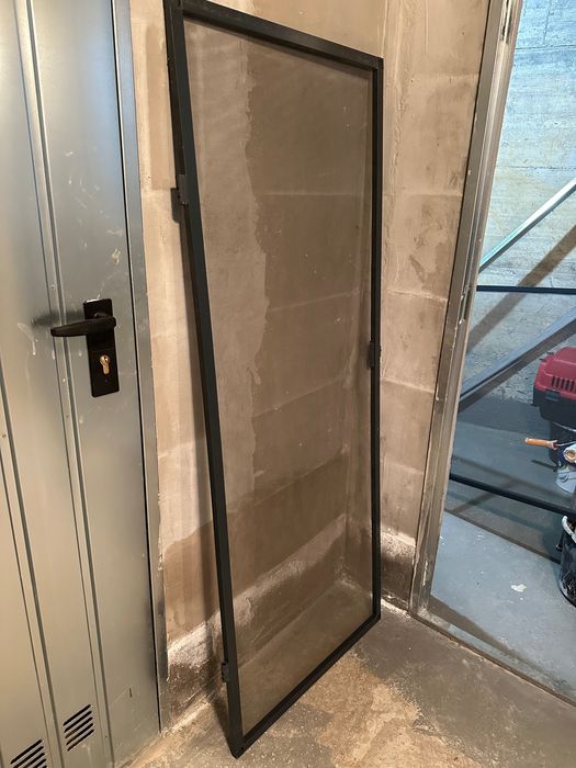 Комарник за прозорец