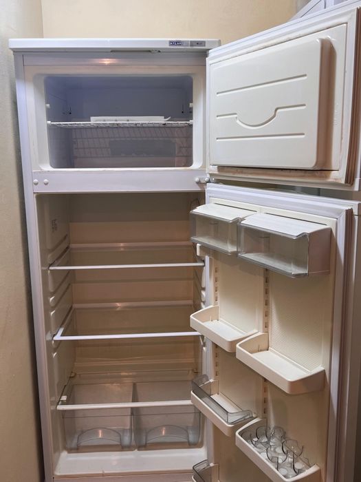 Срочно продается холодильник