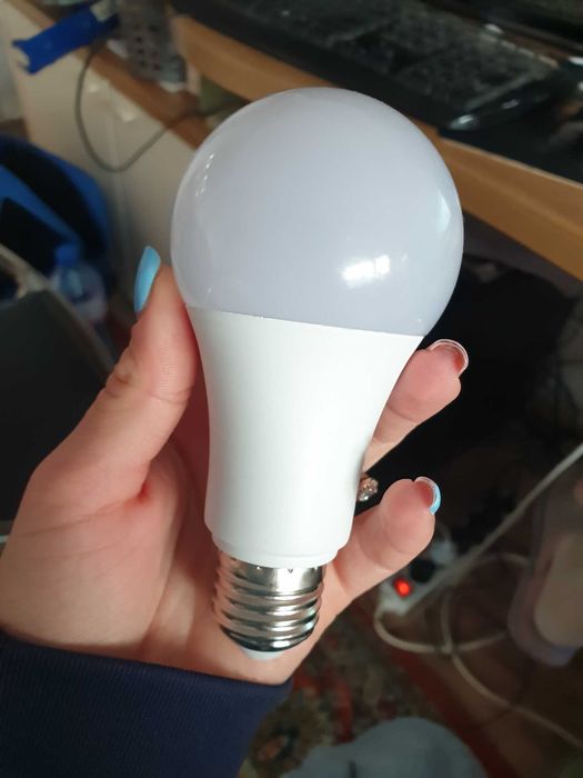 Светеща крушка LED Нова, без кутия