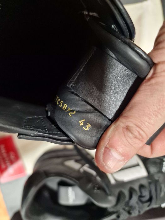 papuci incaltaminte pantofi Valentino marimea 43 noi