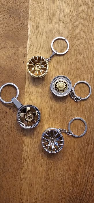 Brelocuri auto din metal