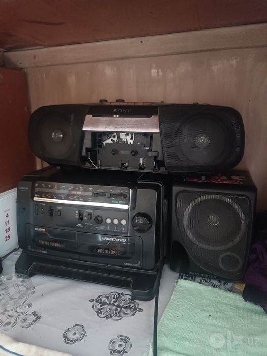 Продаются магнитофон SONY