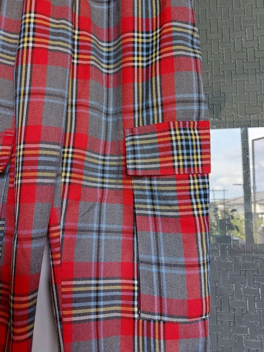 Pantaloni Bershka 32