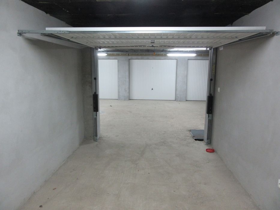 Дава се под наем Гараж / Паркомясто в София, Обеля - 16 кв.м за 102 € - Снимка #2