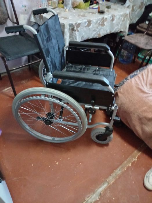 Инвалидная коляска