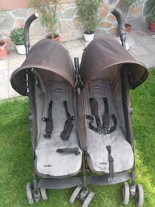 Лятна количка за близнаци