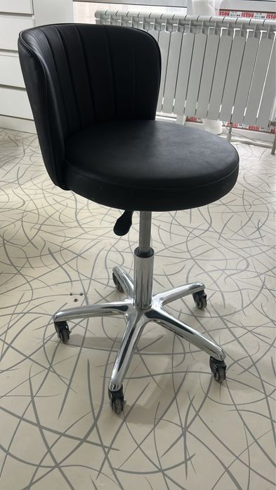 Продам кресло на колесах