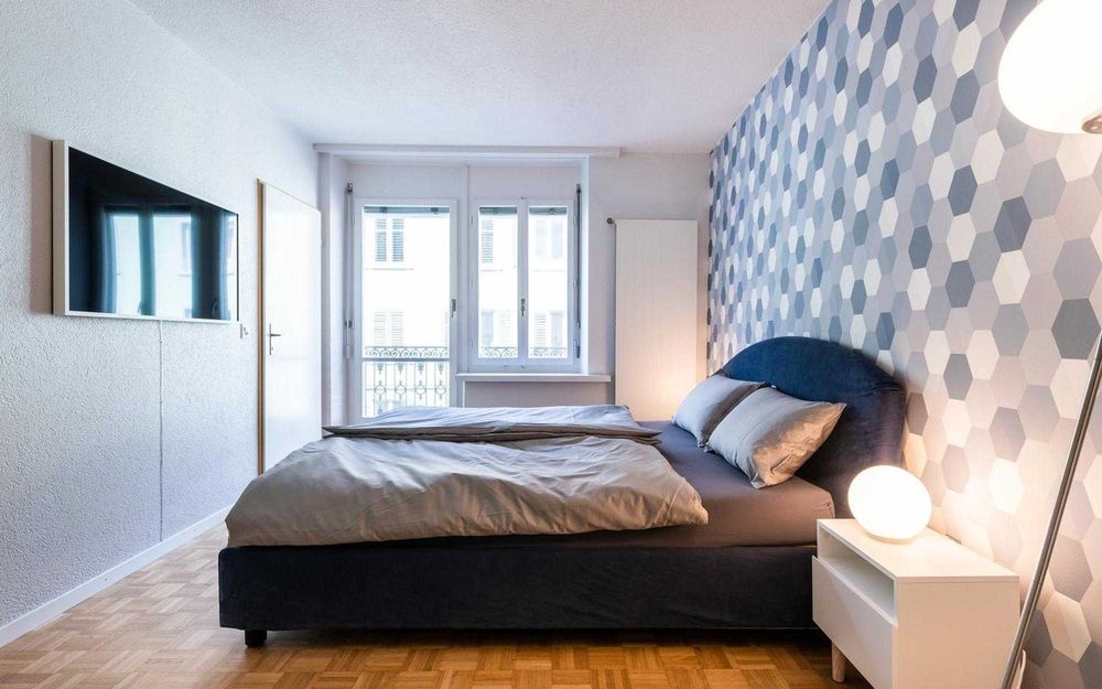 Дава се под наем Двустаен апартамент в София, Център - 56 кв.м за 408 € - Снимка #1