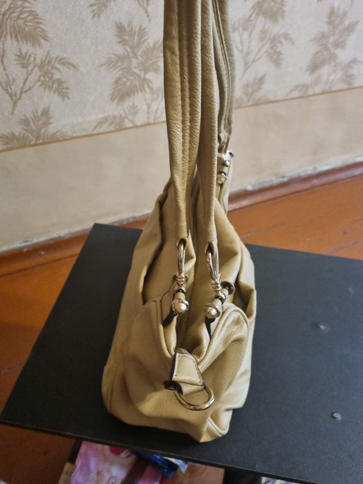 Женские сумки в хорошем состоянии