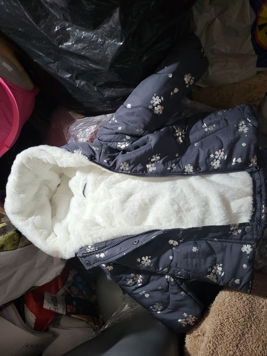 Geaca noua imblanita 18-24 luni 59 lei