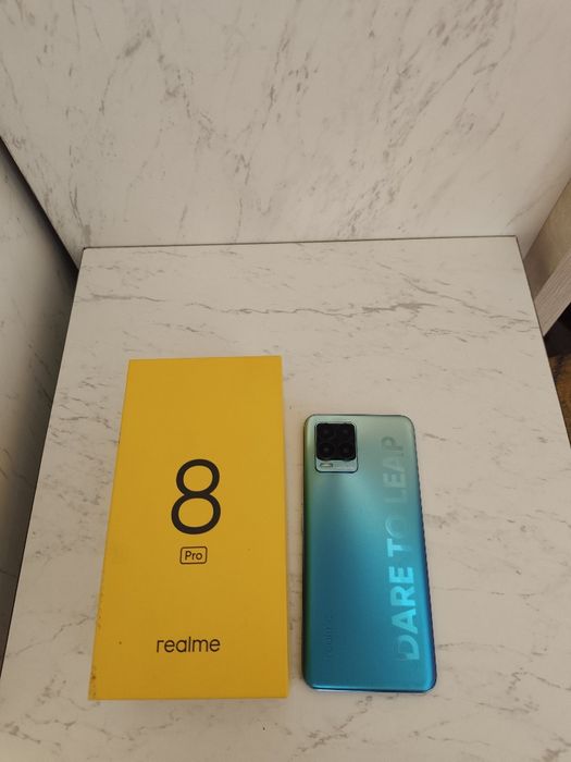 Смартфон Realme 8pro 6/128