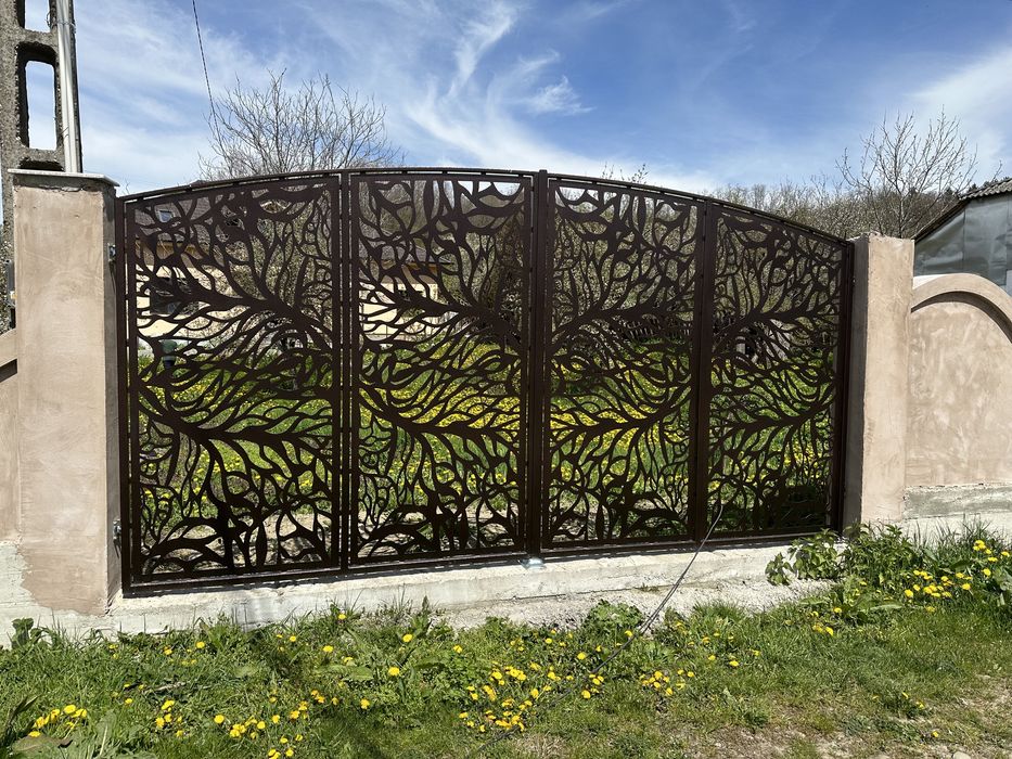 Porti garduri tabla decupată traforate