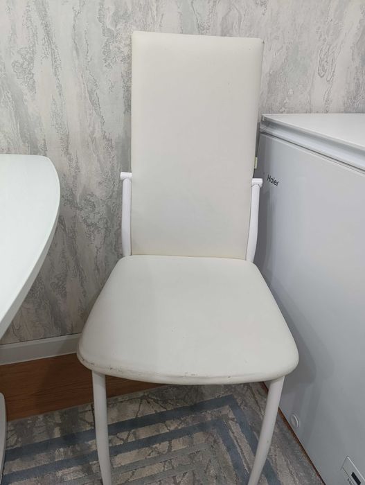 Продам стулья срочно