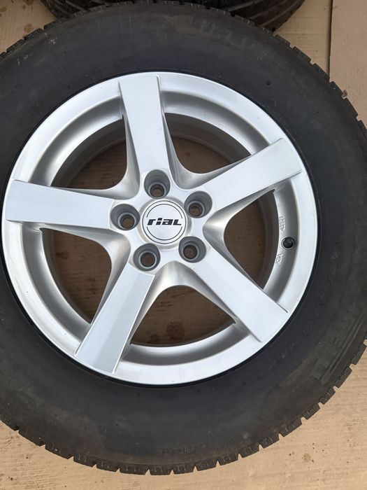 Джанти VW AUDI SHKODA “16” 5x112 ET33 с зимни гуми Pirelli 215/65/16