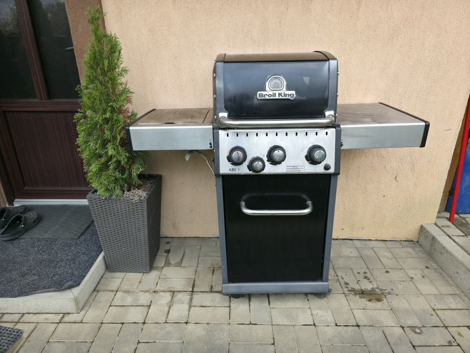 Grătar pe gaz Broil King 320