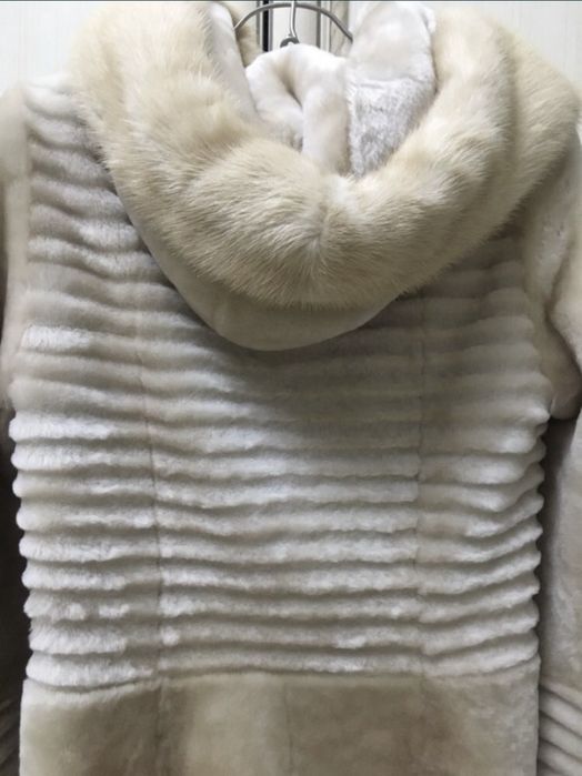 Шуба натуральная мутоновая