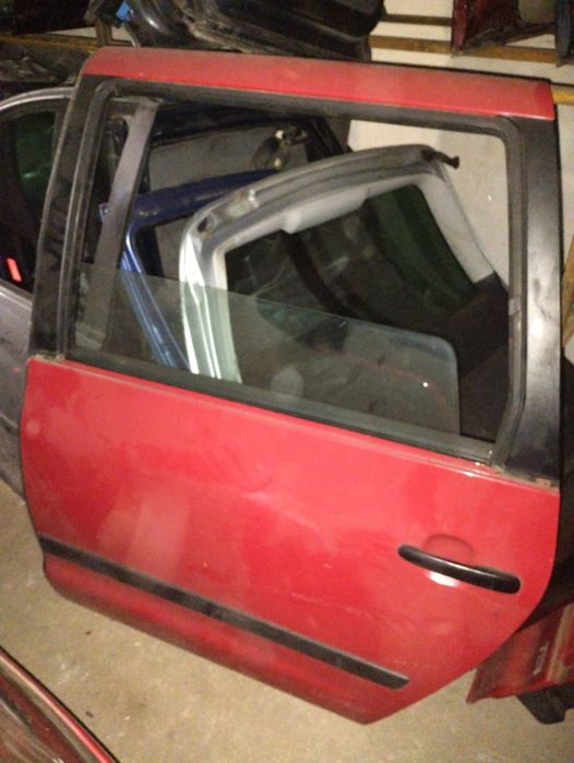 Дверь задняя левая на Фольксваген Шаран 2002г.в