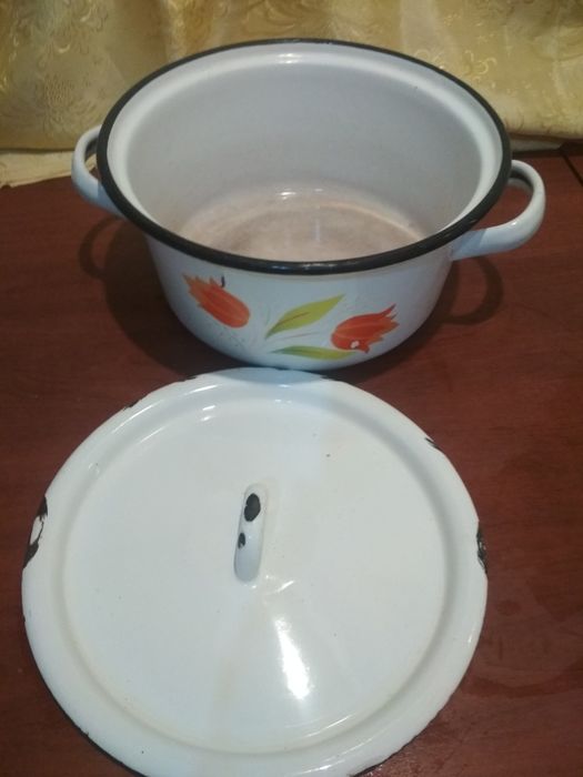 Продам эмалированные  и алюминиевые кастрюли