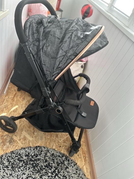 Детская коляска прогулочная