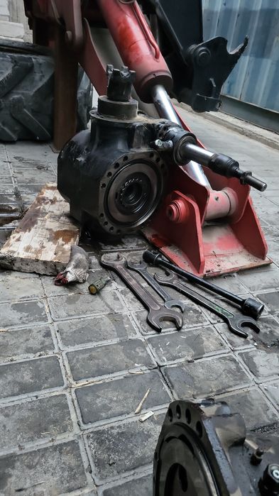 Маниту запчасти,