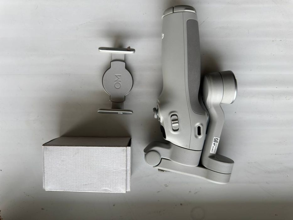 DJI osmo mobile 7