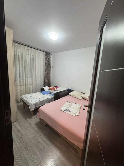 Apartament 3 camere Sector 4