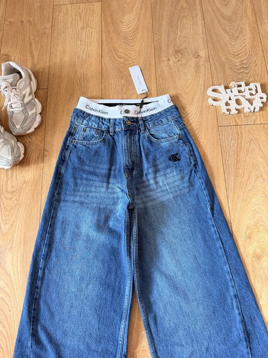 Calvin Klein!Дънки с висока талия с ластик Wild leg