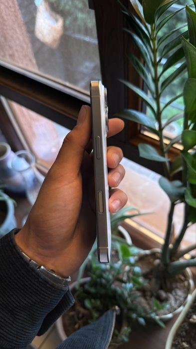 Iphone 16 pro 256gb 90akb