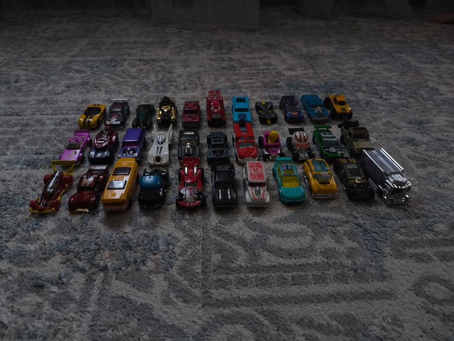 Продам Машинки коллекционные