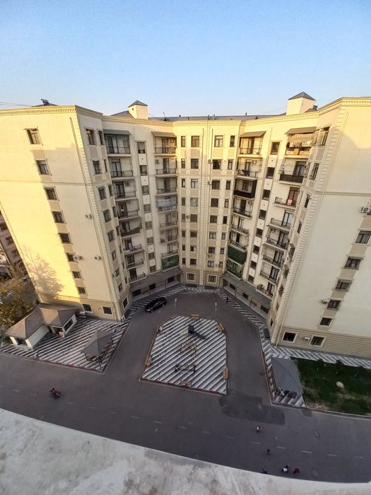 Продаётся Новостройка Чил-17 Евроремонт {4/9/9} 159м²