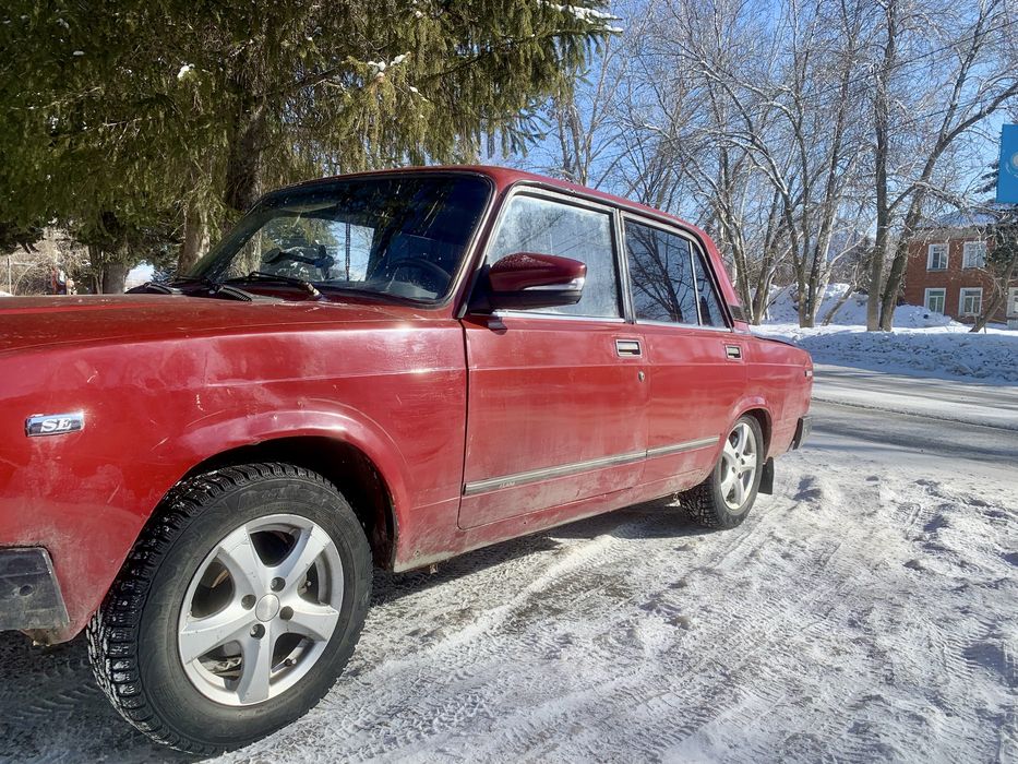 Продам Ваз 2107 на полном ходу.