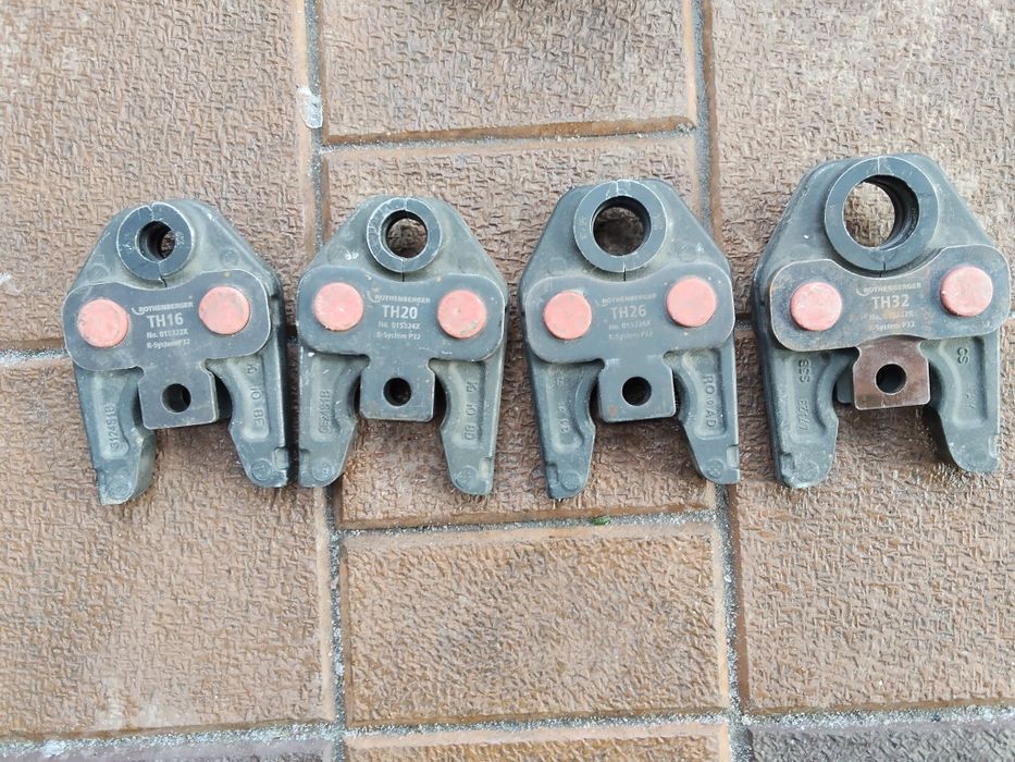 Bacuri TH-uri ptr. presa de sertizat