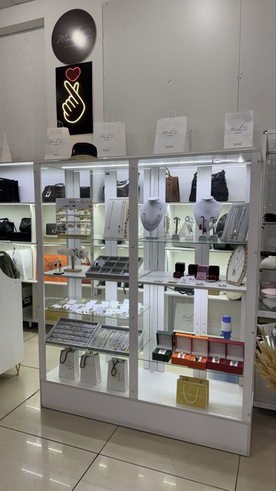 Продается Витрины