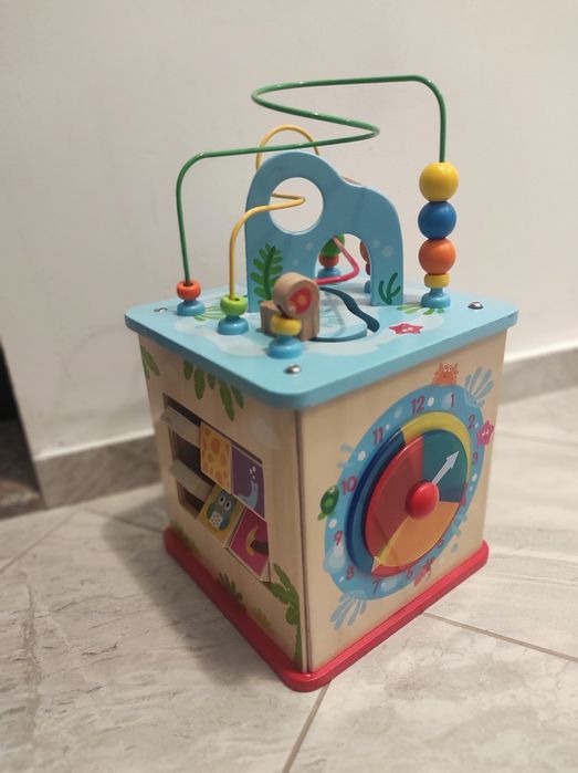 HAPE Мултифункционален дървен куб с активности