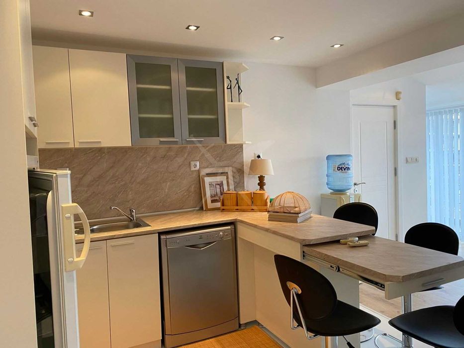 Продава се Многостаен апартамент в Свети Влас - 240 кв.м за 1042 €/кв.м - Снимка #10