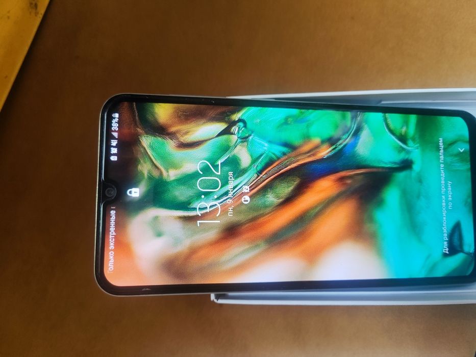 Продам сотовый телефон Самсунг А30