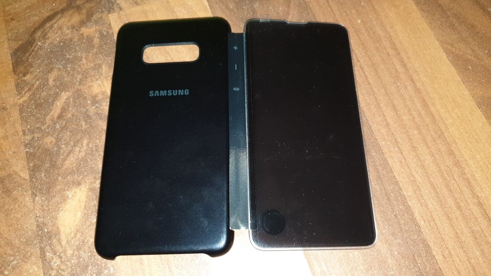 Husa flip smart activa originala Samsung Clear View Cover S10e G970