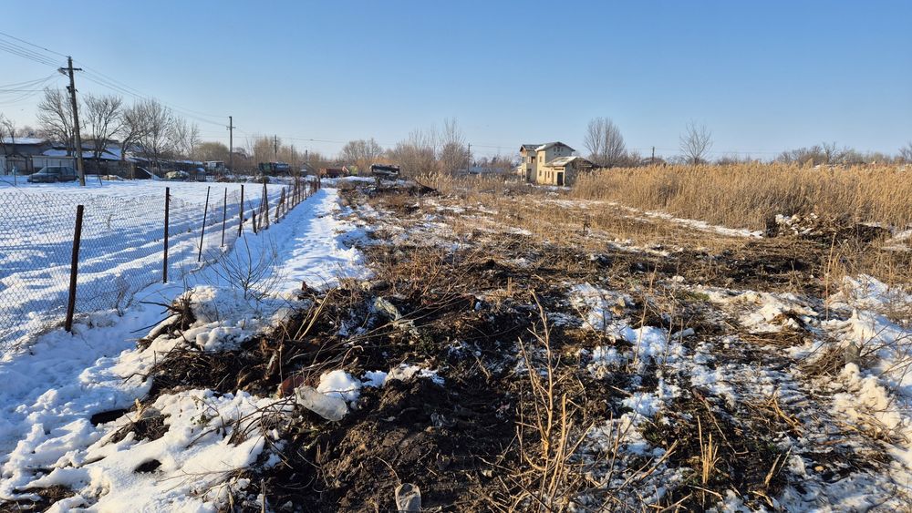 Loc de casa / teren intravilan de vanzare