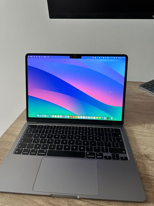 macbook air m3 • Anunturi gratuite • OLX.ro