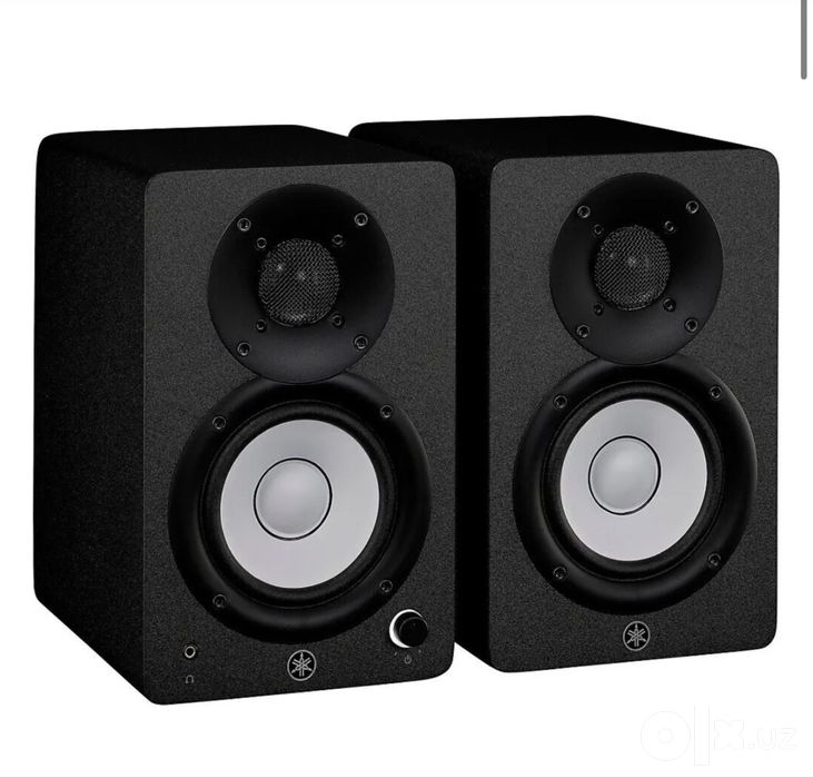 Активные студийные мониторы Yamaha HS4B, 2 колонки, цвет черный