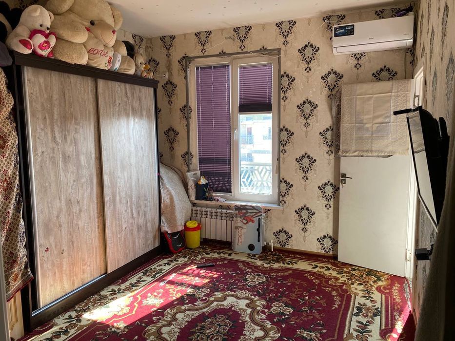 1 xonali uy sotiladi