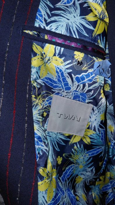 Costum 3 piese, sacou, vesta, pantaloni.