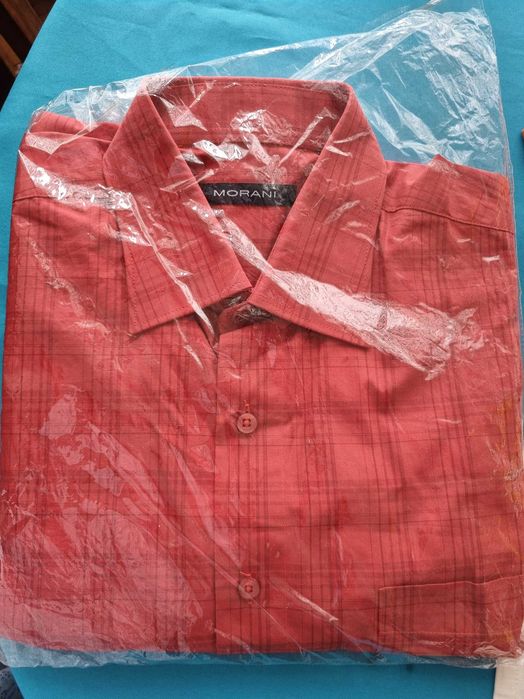 Vand 4 camasi+cravata barbat marime 39 sau M-L, noi cu eticheta
