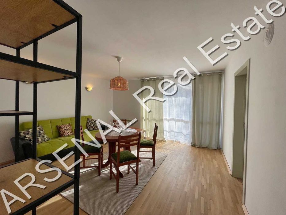 Дава се под наем Тристаен апартамент в София, Център - 89 кв.м за 850 € - Снимка #2