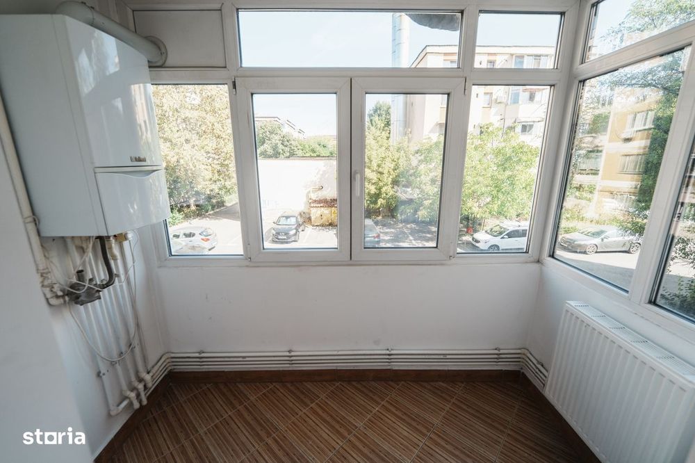 3 camere decomandate,2 bai ,etaj 1/4,complet renovat,zona 1 Mai  I-uri