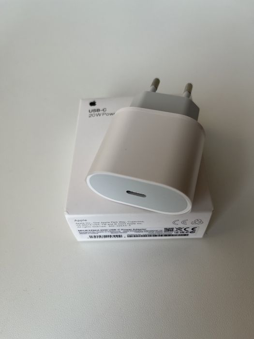Адаптер питания Apple, 1*Type-C 20Вт, зарядное устройство