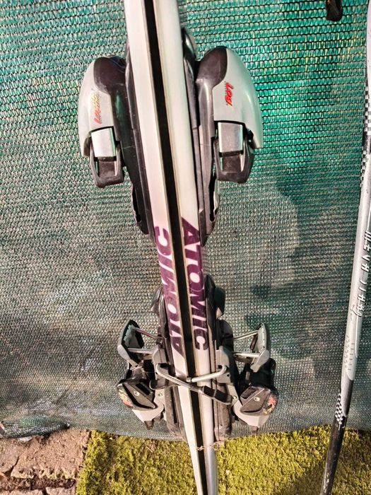 Set schiuri Atomic Beta V 724 + clapari Nordica Next 50 + bete