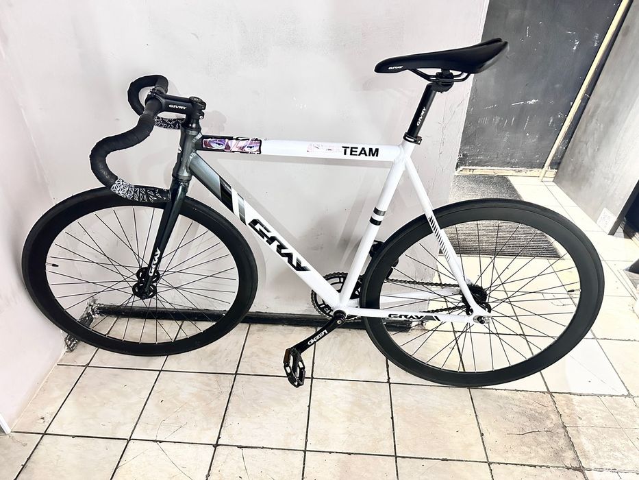 Продается велосипед фикс  GiVNY