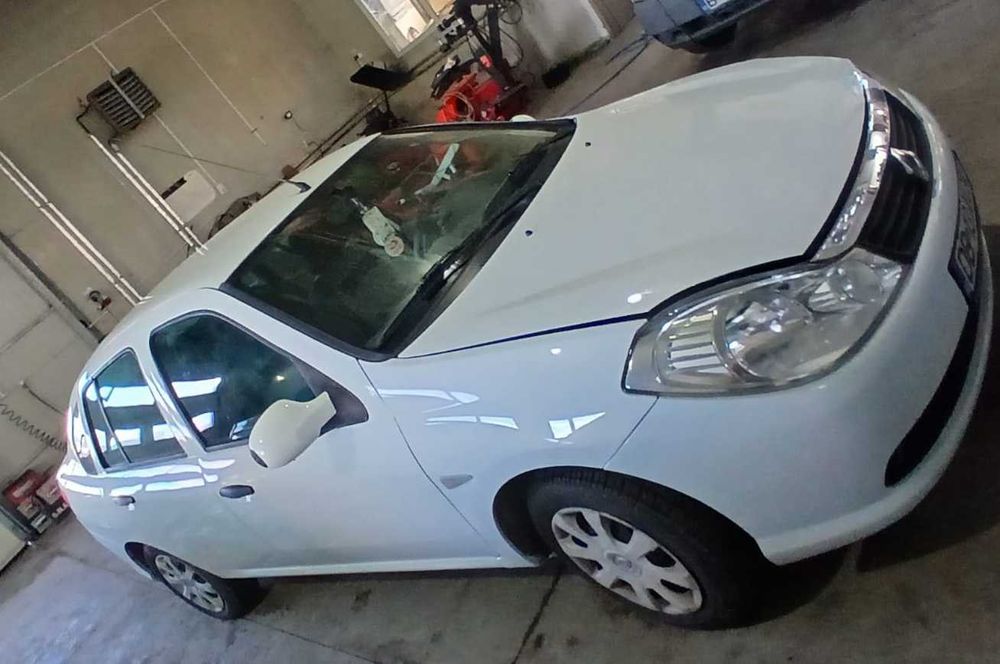 RENAULT 4 2009 — imagine 5